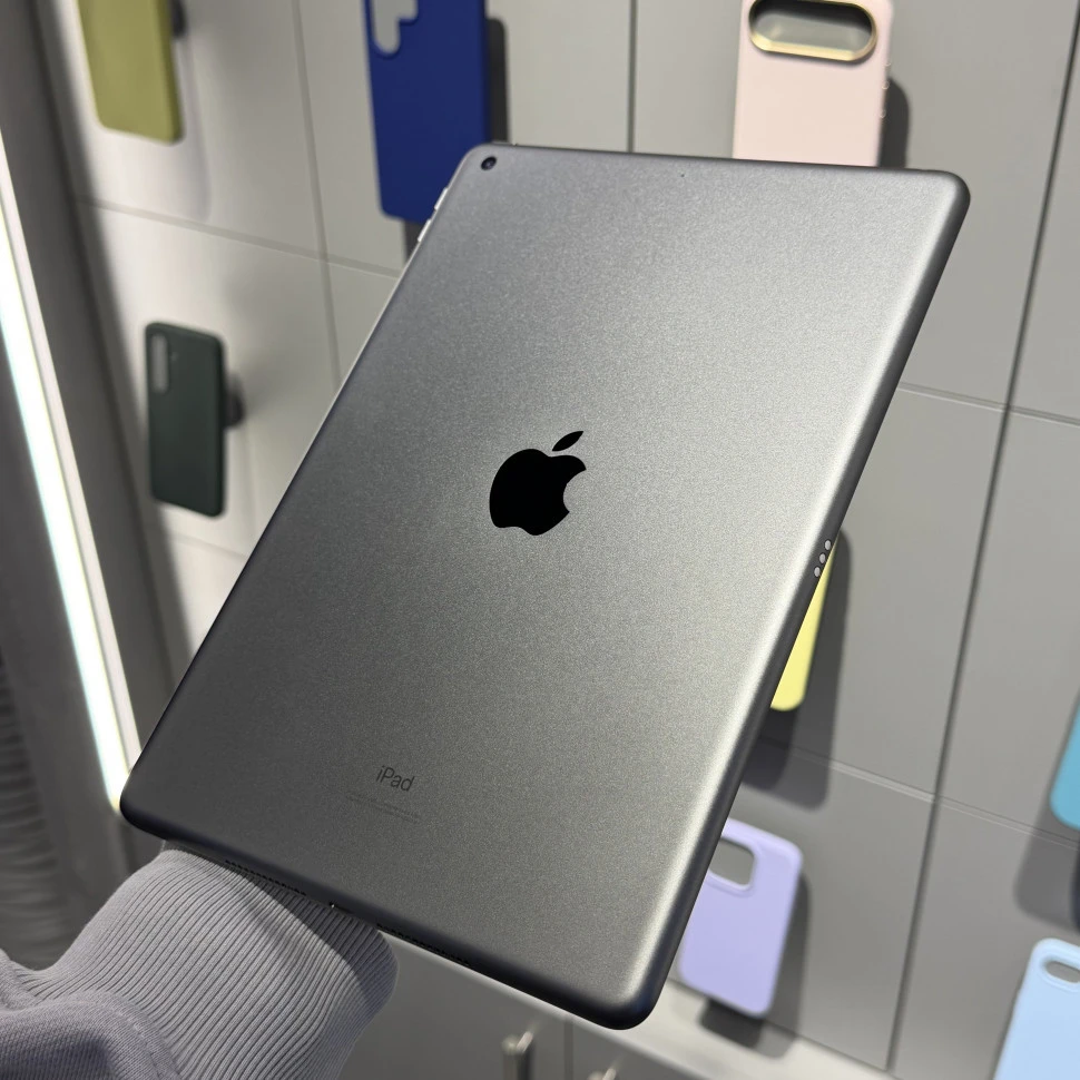 Планшет Apple iPad 10.2 (9th Generation) 64GB Wi-Fi Серый (Б/У)