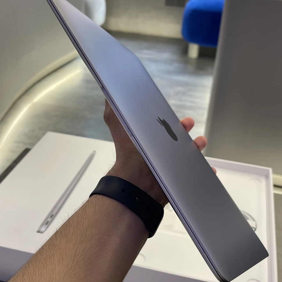 Ноутбук Apple MacBook Air 13 2020 M1 8/256GB Space Gray (Б/У)